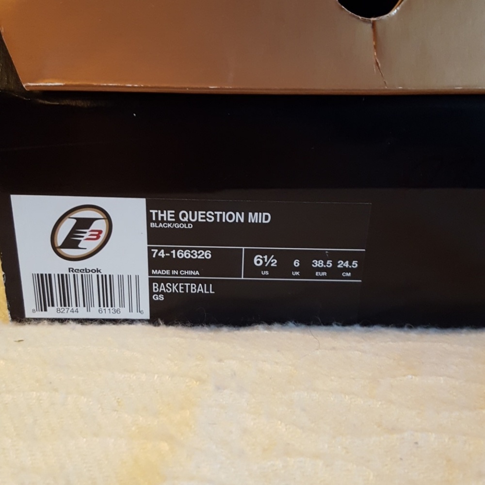 Rare vintage Allen Iverson reeboks - Picture 7 of 7